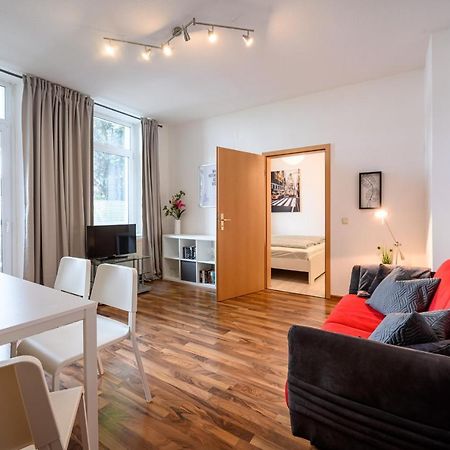 Helle Wohnung In Sudenburg Mit Balkon - Wlan, 4 Schlafplaetze Μαγδεβούργο Εξωτερικό φωτογραφία