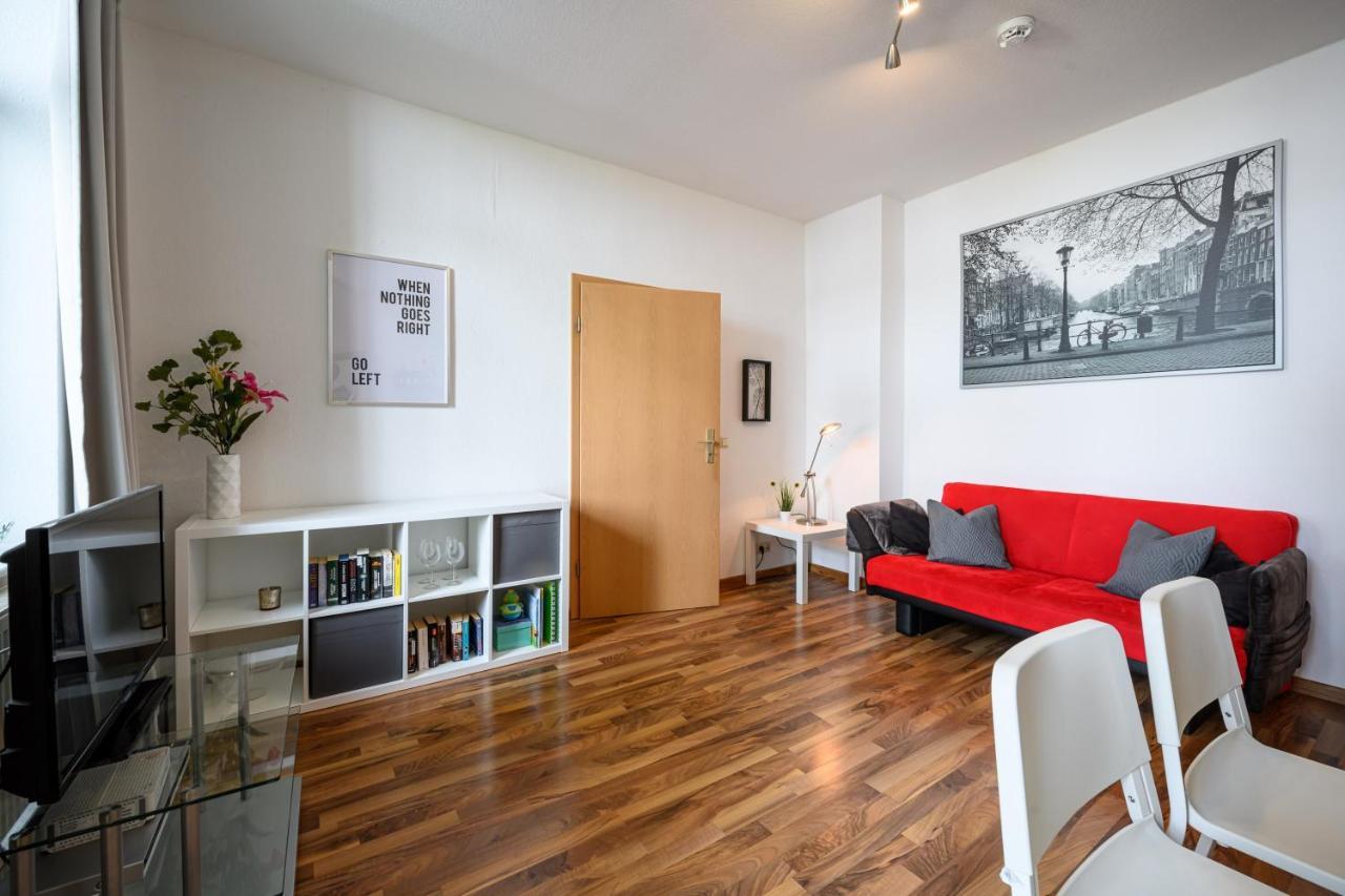 Helle Wohnung In Sudenburg Mit Balkon - Wlan, 4 Schlafplaetze Μαγδεβούργο Εξωτερικό φωτογραφία